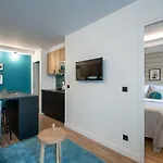 New - Superbe 1 Bdr Appt - Design 60's - 15e