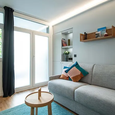 New - Superbe 1 Bdr Appt - Design 60's - 15e Apartment *
