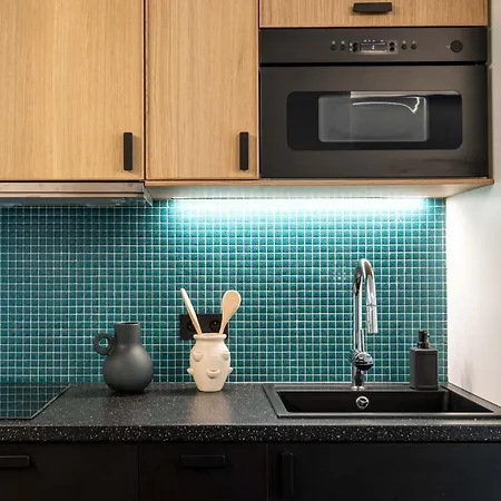 Apartment New - Superbe 1 Bdr Appt - Design 60's - 15e