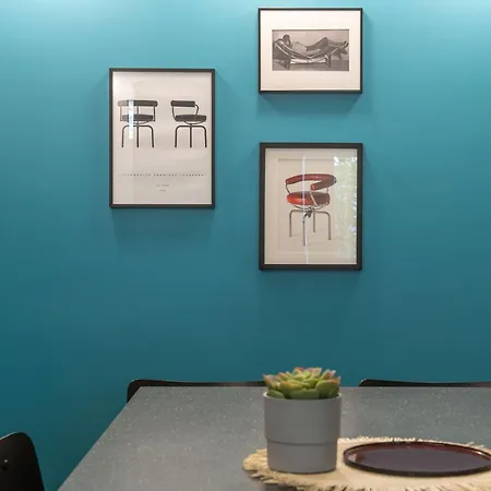 New - Superbe 1 Bdr Appt - Design 60's - 15e Apartment