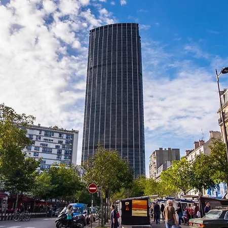 New - Superbe 1 Bdr Appt - Design 60's - 15e Apartment *