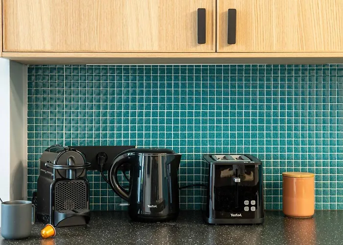 New - Superbe 1 Bdr Appt - Design 60's - 15e 파리