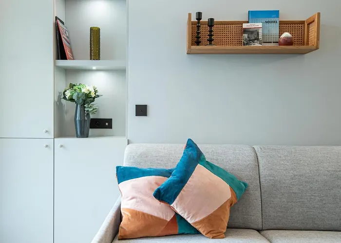 아파트 New - Superbe 1 Bdr Appt - Design 60's - 15e *